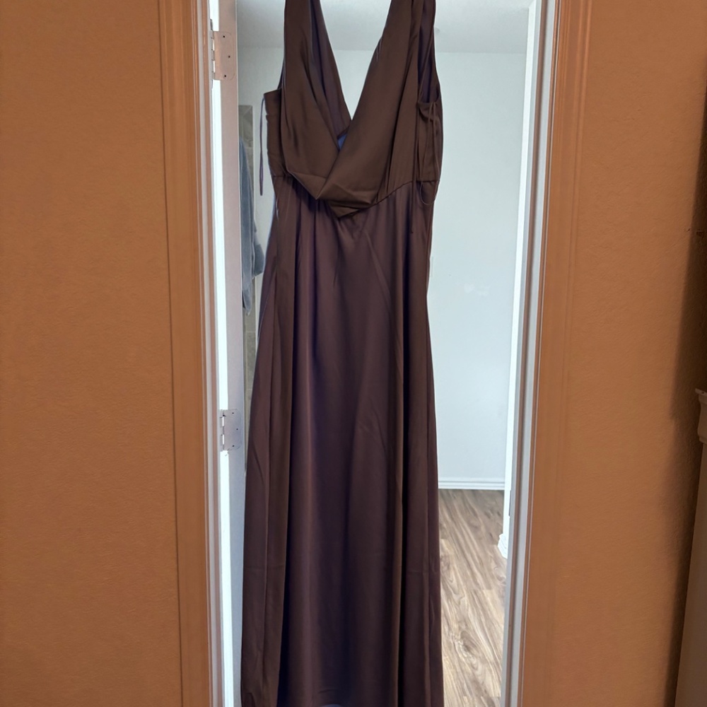 Plunge cowl back maxi dress - Picture 3 of 5